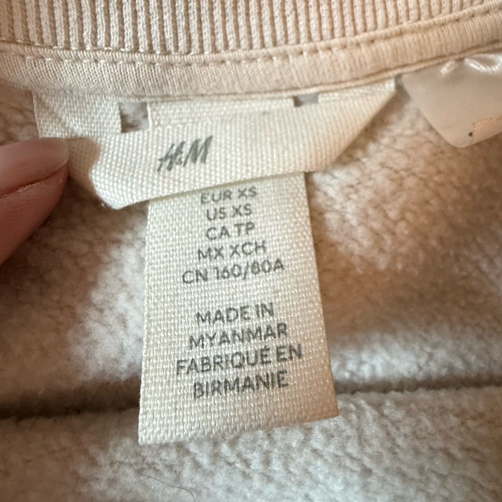 H&M Nirvana Graphic Smiley Face Sweatshirt Beige Cream Women’s Size XS - Picture 5 of 8